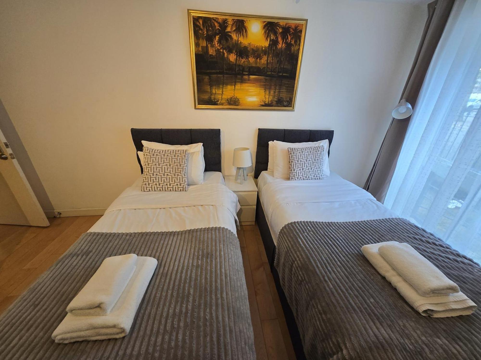 Superior Canary Wharf O2 Arena 2Br Apartment Лондон Экстерьер фото